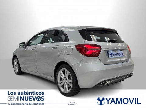 Mercedes-Benz Clase A 180 Urban 90 kW (122 CV)