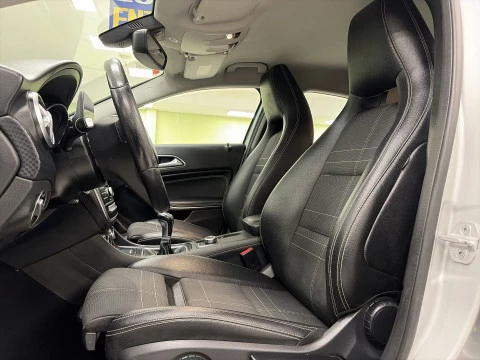 Mercedes-Benz Clase A 180 Urban 90 kW (122 CV)