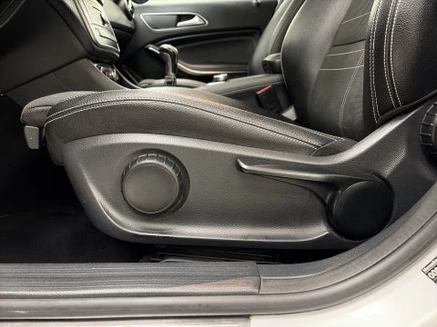 Mercedes-Benz Clase A 180 Urban 90 kW (122 CV)