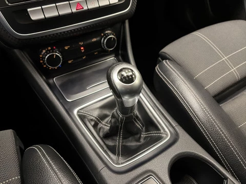 Mercedes-Benz Clase A 180 Urban 90 kW (122 CV)