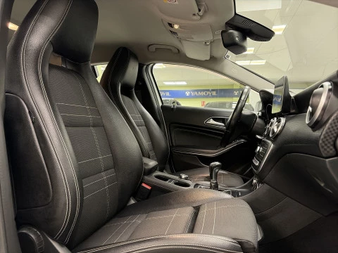 Mercedes-Benz Clase A 180 Urban 90 kW (122 CV)