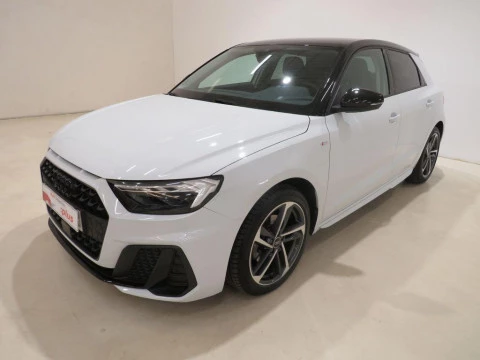 Audi A1 Sportback Adrenalin Black edition 30 TFSI 85 kW (116 CV)