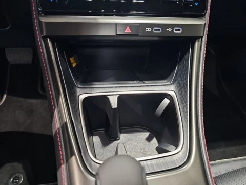 Lexus LBX 1.5 136cv HEV Elegant+ Black