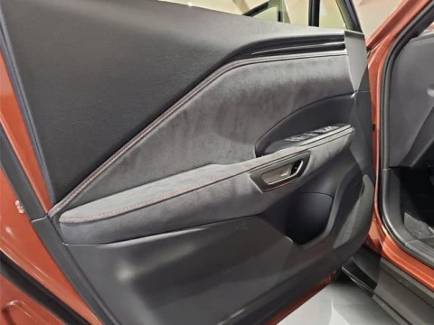 Lexus LBX 1.5 136cv HEV Elegant+ Black