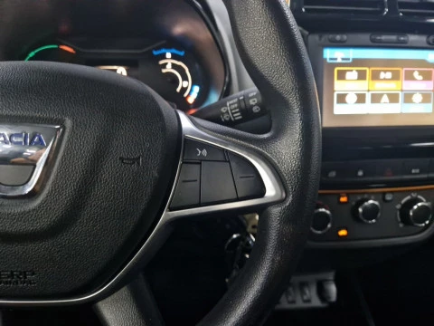 Dacia Spring Comfort Plus Electric 33kW (45CV)