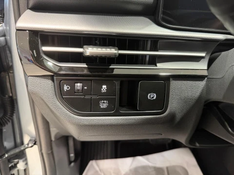Kia Niro 1.6 GDi HEV 102kW (139CV) Drive