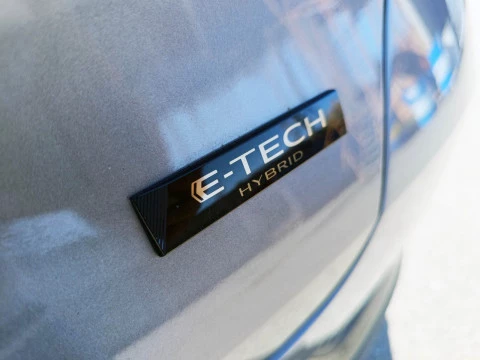 Renault Captur RENAULT CAPTUR TECHNO FULL HYBRID E-TECH 105