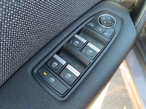 Renault Captur RENAULT CAPTUR TECHNO FULL HYBRID E-TECH 105