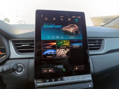 Renault Captur RENAULT CAPTUR TECHNO FULL HYBRID E-TECH 105