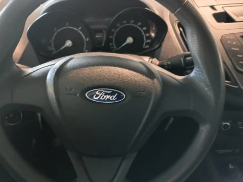 Ford Transit Courier  Van Diesel  Van 1.5TDCi Ambiente 75