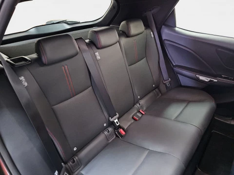 Lexus LBX 1.5 136cv HEV Elegant+ Black