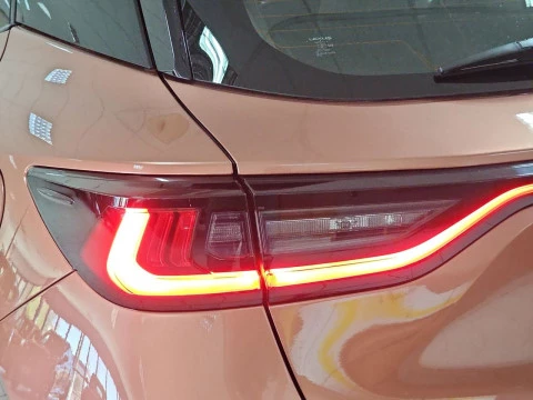 Lexus LBX 1.5 136cv HEV Elegant+ Black