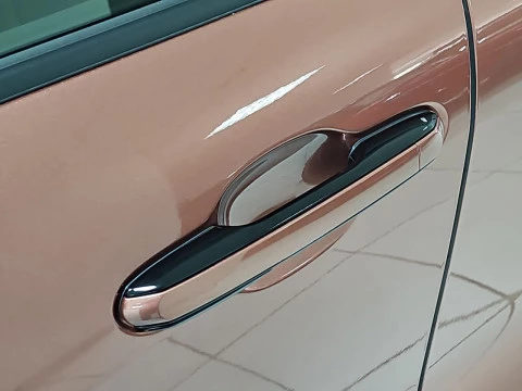 Lexus LBX 1.5 136cv HEV Elegant+ Black