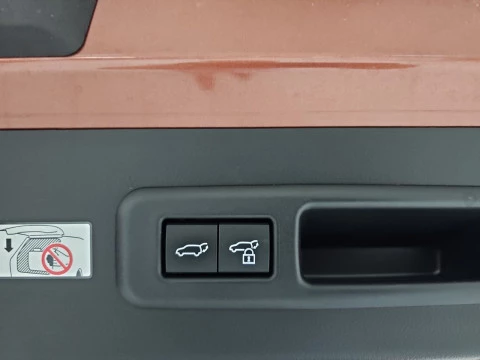 Lexus LBX 1.5 136cv HEV Elegant+ Black