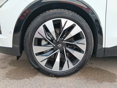 Renault Rafale Techno full hybrid E-Tech 200CV (147kW)