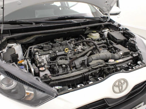 Toyota Yaris YA Yaris - MC24