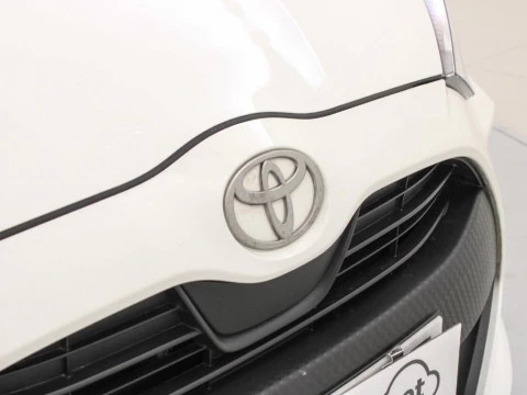 Toyota Yaris YA Yaris - MC24