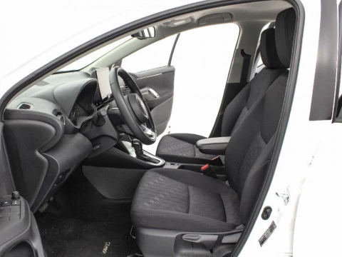 Toyota Yaris YA Yaris - MC24