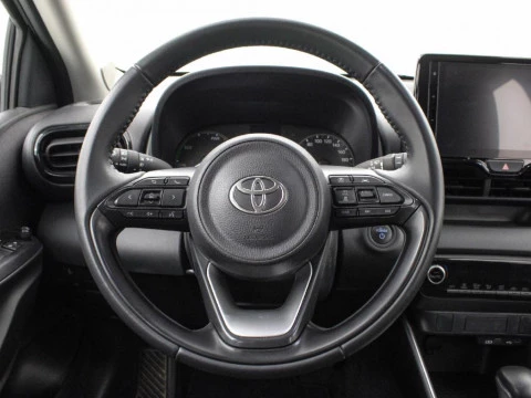 Toyota Yaris YA Yaris - MC24