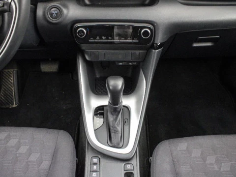Toyota Yaris YA Yaris - MC24