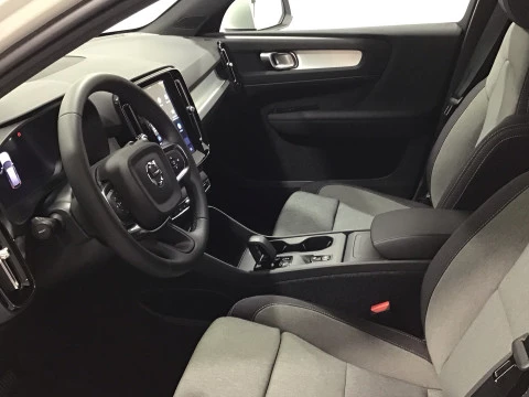 Volvo XC40 XC40 Core, B3 Mild hybrid, Gasolina