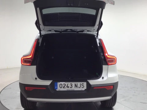 Volvo XC40 XC40 Core, B3 Mild hybrid, Gasolina