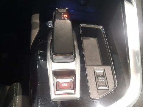 Peugeot 3008 Hybrid 225 e-EAT8 Allure Pack