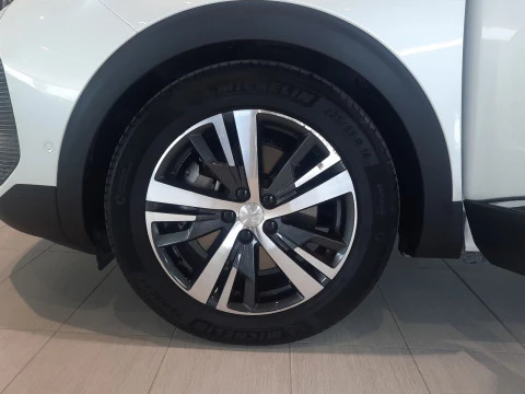 Peugeot 3008 Hybrid 225 e-EAT8 Allure Pack