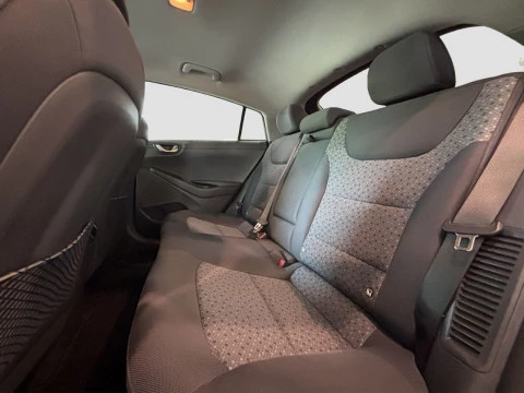 Hyundai IONIQ 1.6 GDI 141 CV PHEV KLASS