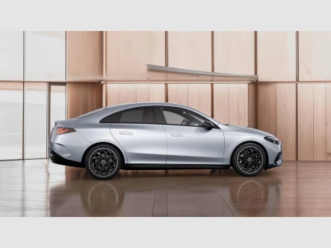 Mercedes-Benz CLA  180 con tecnologia hibrida