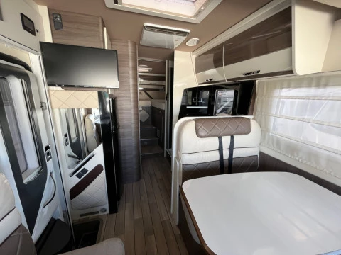 MCLOUIS NEVIS NEVIS 873