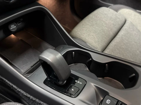 Volvo XC40 XC40 Core, B3 Mild Hybrid, Gasolina