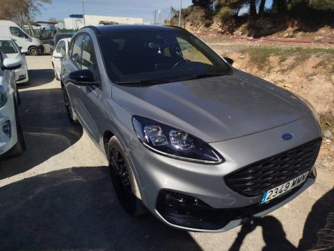 Ford Kuga ST-Line X 2.5 Duratec FHEV Auto