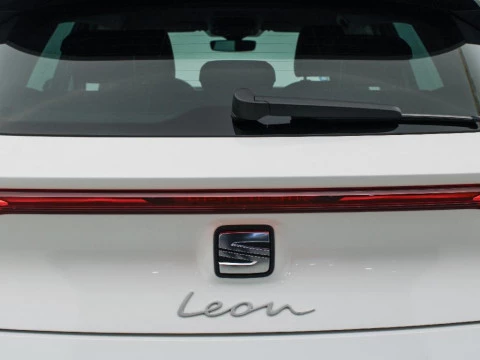 Seat Leon 1.5 ETSI STYLE 25 ANIVERSARIO DSG 116CV 5P