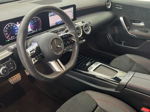 Mercedes-Benz Clase A 180 d AMG Line (EURO 6d)