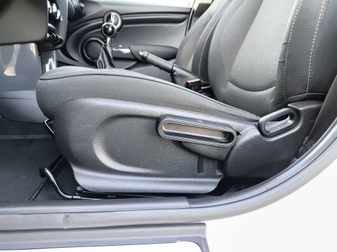 MINI Cooper One 75 kW (102 CV)