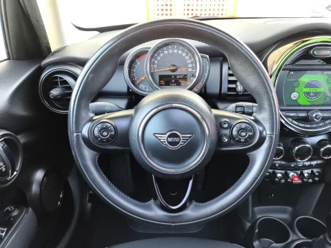 MINI Cooper One 75 kW (102 CV)