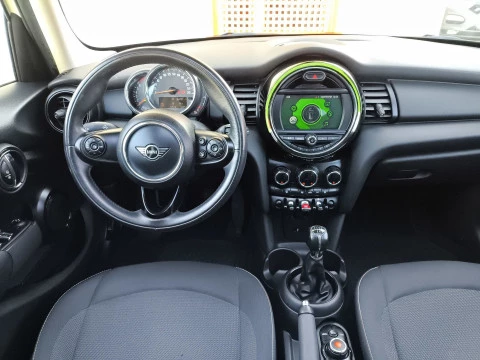 MINI Cooper One 75 kW (102 CV)