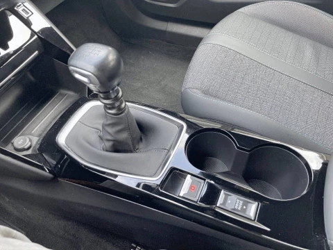 Peugeot 2008 Allure Puretech 130 S&S BVM6