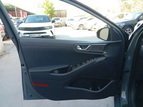 Hyundai IONIQ 1.6 GDI PHEV Tecno DCT