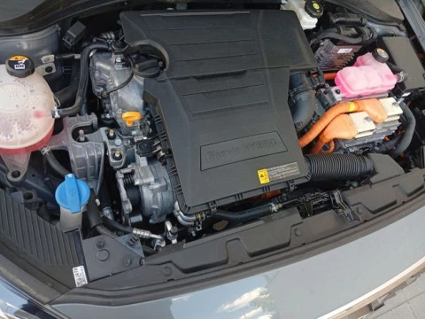 Hyundai IONIQ 1.6 GDI PHEV Tecno DCT