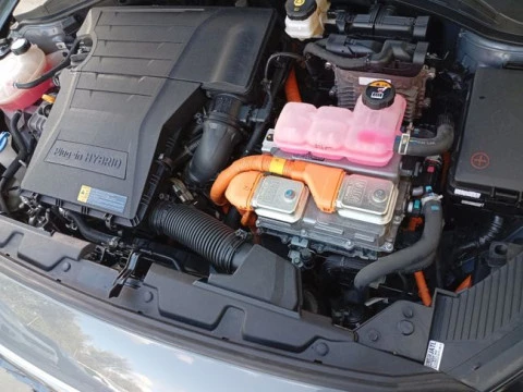 Hyundai IONIQ 1.6 GDI PHEV Tecno DCT