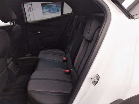 Peugeot 2008 SUV 2008 Allure Pack Eléctrico 136 (100 Kw)  