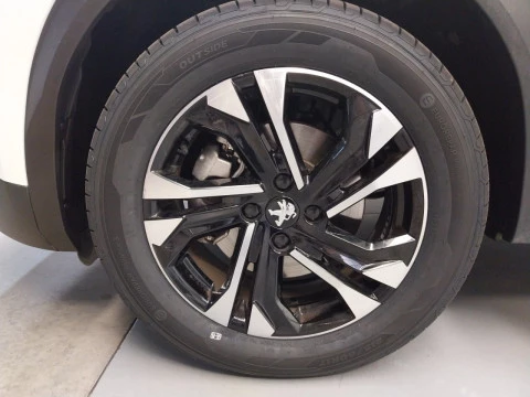 Peugeot 2008 SUV 2008 Allure Pack Eléctrico 136 (100 Kw)  