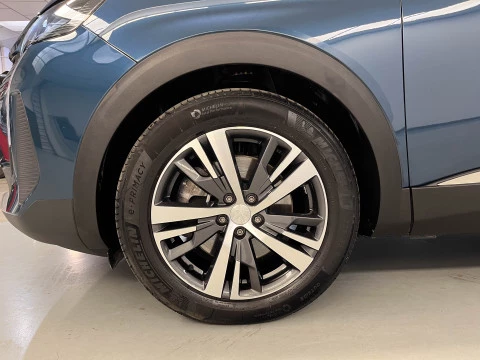 Peugeot 3008 180 e-EAT8 Allure Pack