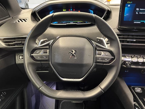 Peugeot 3008 180 e-EAT8 Allure Pack