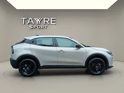 Alfa Romeo Junior Ibrida 100kW (136CV)