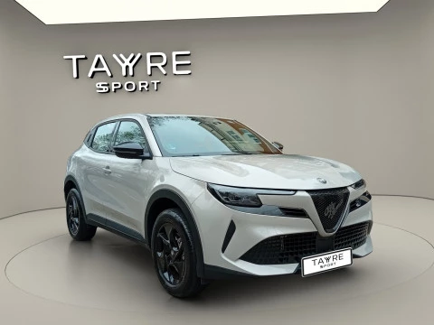 Alfa Romeo Junior Ibrida 100kW (136CV)