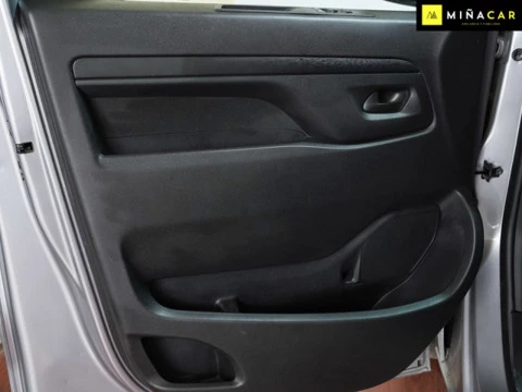 Peugeot Expert Combi Long BlueHDi 180 SS EAT8