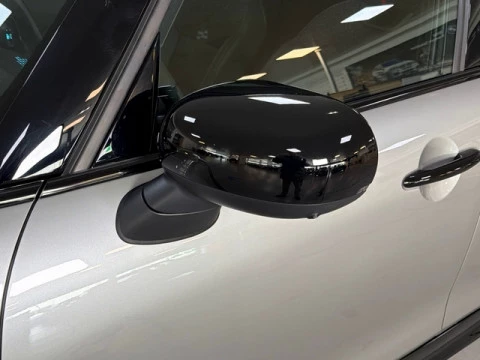 MINI Cabrio Cooper C 115 kW (156 CV)